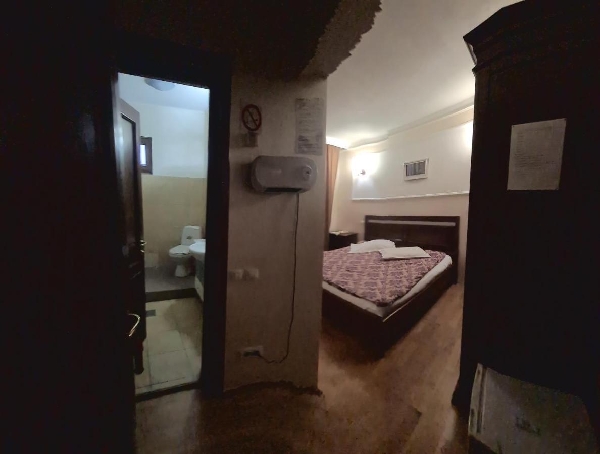 Pensiunea La Palia Яссы Экстерьер фото